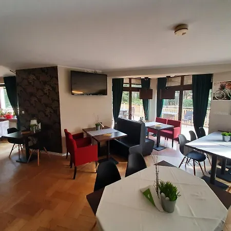 Czarny Kos بيت ضيافة بوركوفو